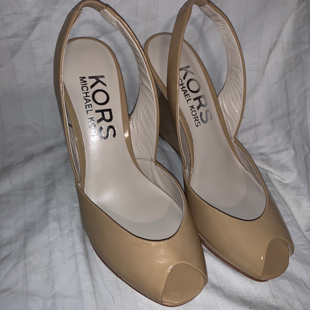 Michael kors Nude wedges